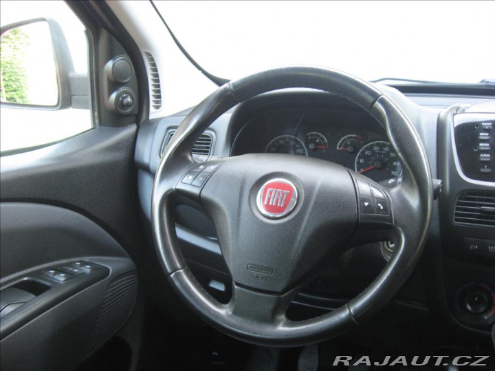 Fiat Dobló 1,6 MJT 105PS Emotion Pa 2012