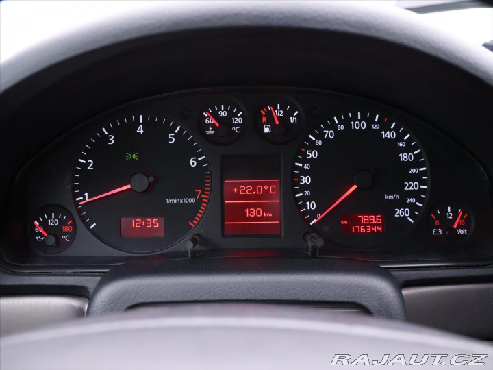 Audi A4 1,8 20V Aut.klima 1.Maj. 2000