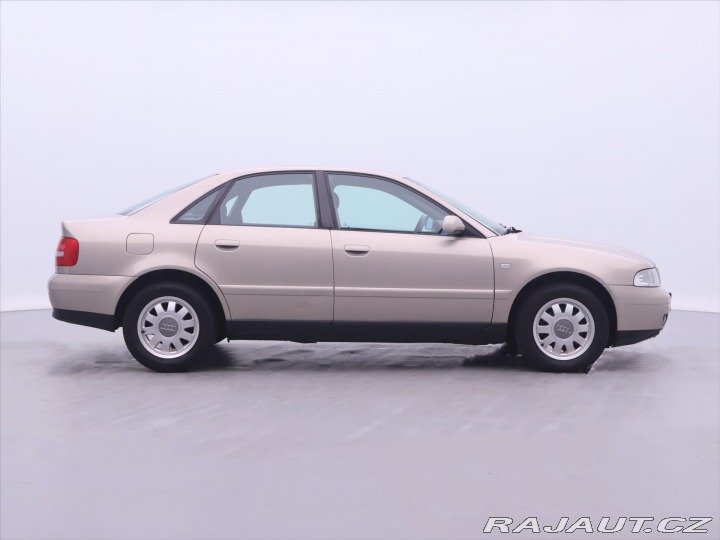 Audi A4 1,8 20V Aut.klima 1.Maj. 2000