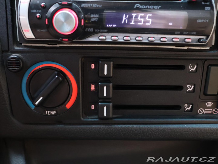 BMW 3 2,5 i 125kW Kůže 1986