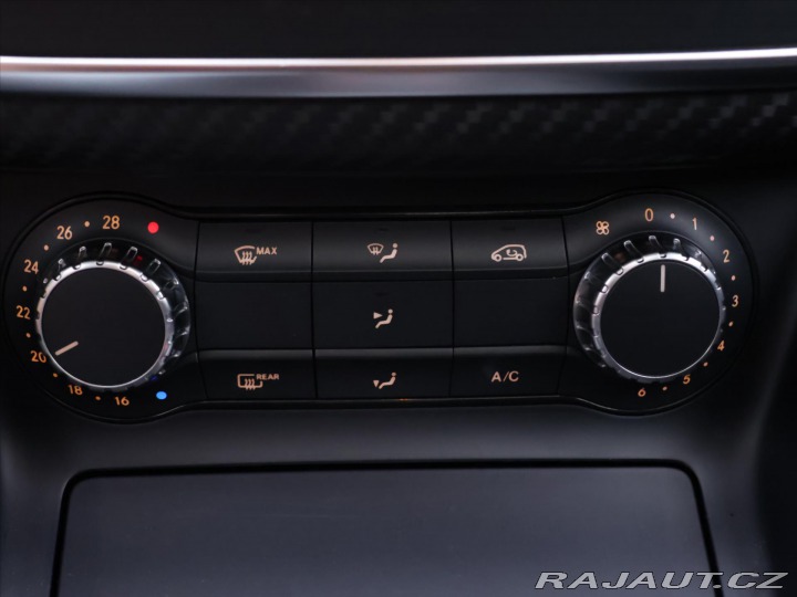Mercedes-Benz A 2,0 45 AMG Turbo 265KW Au 2015