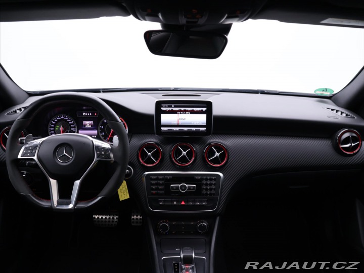 Mercedes-Benz A 2,0 45 AMG Turbo 265KW Au 2015