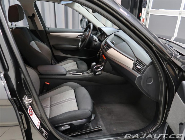 BMW X1 2,0 D XDrive AUT 2011
