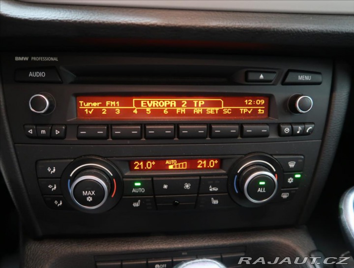 BMW X1 2,0 D XDrive  AUT 2011