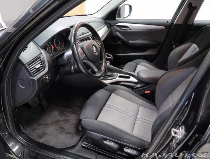 BMW X1 2,0 D XDrive  AUT 2011