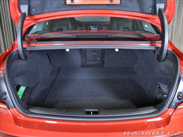 Volvo S60 2,0 B5 AWD ULT Panorama,B 2024