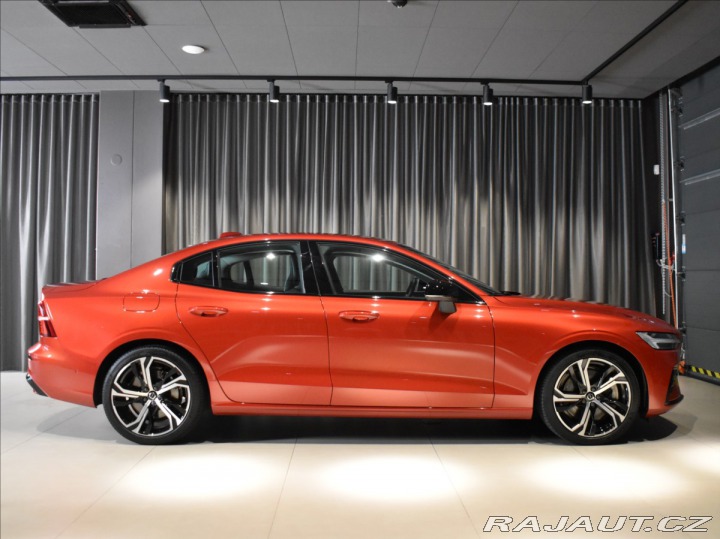 Volvo S60 2,0 B5 AWD ULT Panorama,B 2024