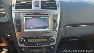 Toyota Avensis 2,0 TDI nafta 2013