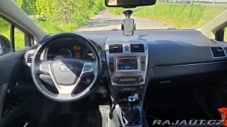 Toyota Avensis 2,0 TDI nafta 2013