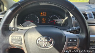 Toyota Avensis 2,0 TDI nafta 2013