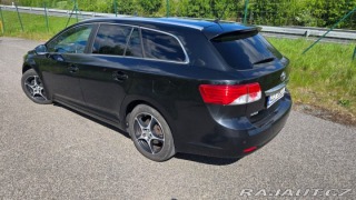Toyota Avensis 2,0 TDI nafta 2013