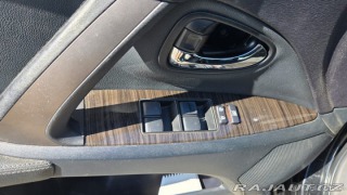 Toyota Avensis 2,0 TDI nafta 2013