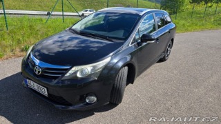 Toyota Avensis 2,0 TDI nafta 2013