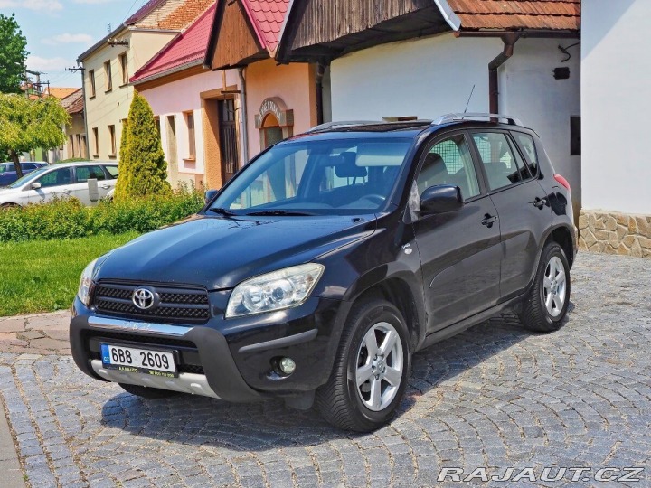 Toyota RAV4 2,0 2007