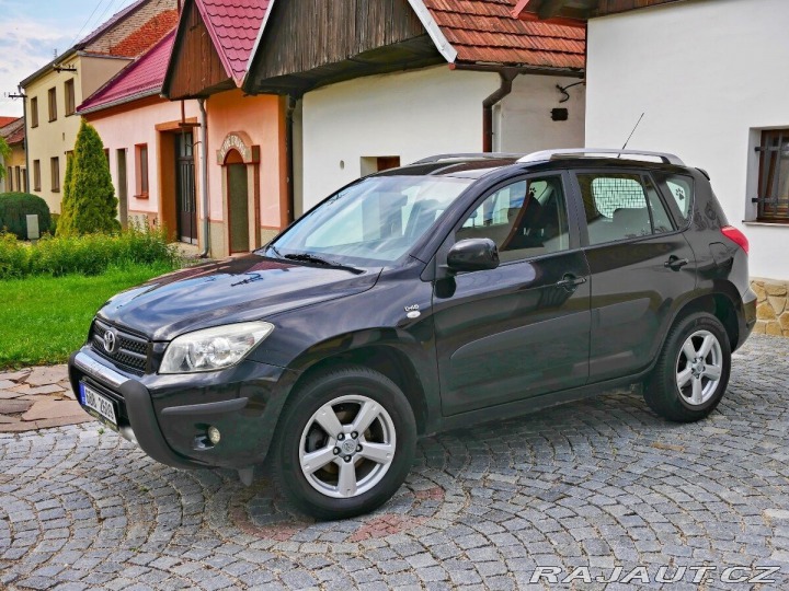 Toyota RAV4 2,0 2007