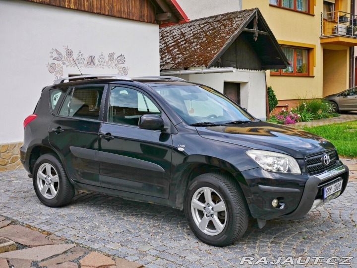 Toyota RAV4 2,0 2007