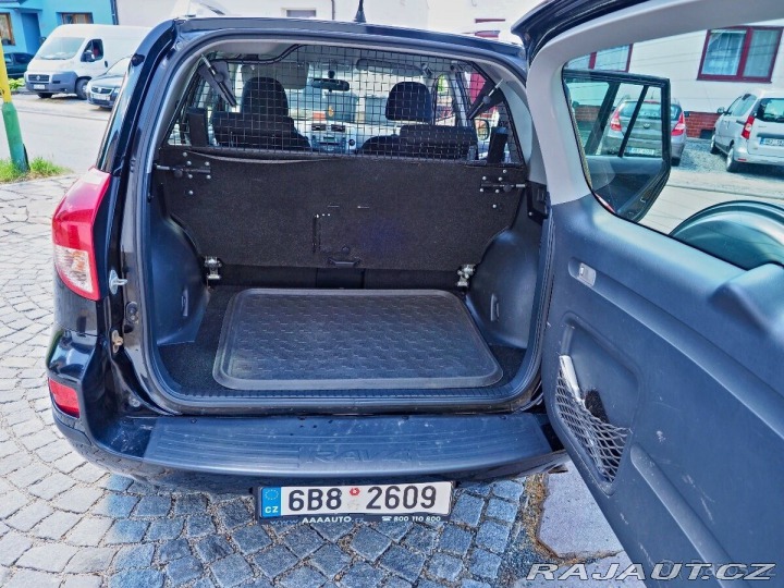 Toyota RAV4 2,0 2007
