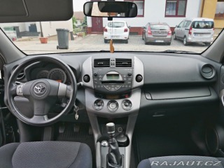 Toyota RAV4 2,0 2007