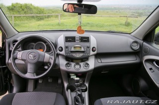 Toyota RAV4 2,0 2007