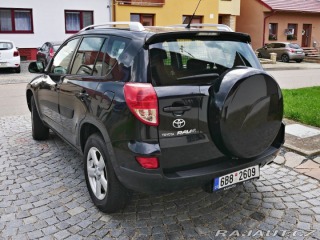 Toyota RAV4 2,0 2007