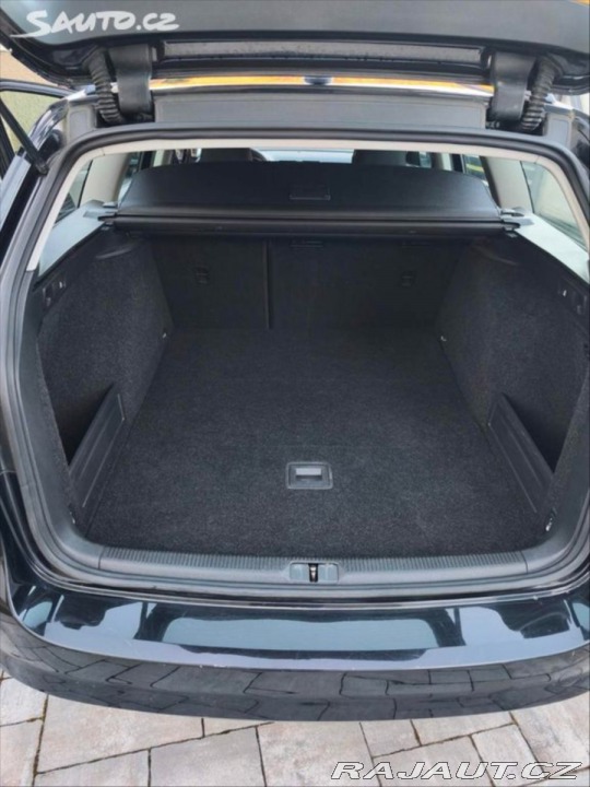 Volkswagen Passat 1,4 B7 TOP Stav 2010