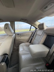 Volvo S60 2,5 T AWD, 154 kW, auto 2004