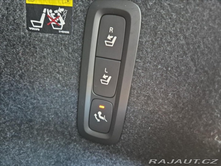 Volvo XC40 2,0 T5 AWD AUTOMAT 182 kW 2019