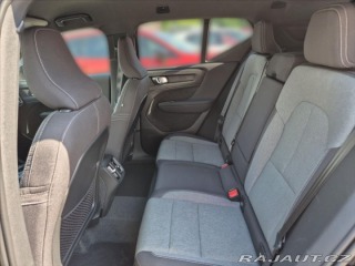 Volvo XC40 2,0 B3 FWD AUTOMAT 2023