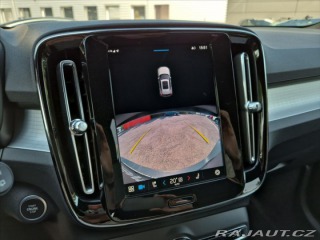 Volvo XC40 2,0 B3 FWD AUTOMAT 2023