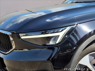 Volvo XC40 2,0 B3 FWD AUTOMAT 2023