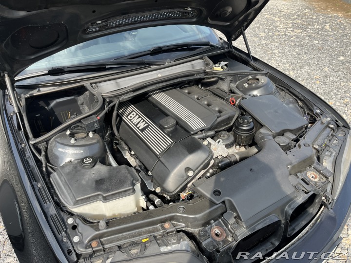 BMW 3 e46 330i CZ 2001