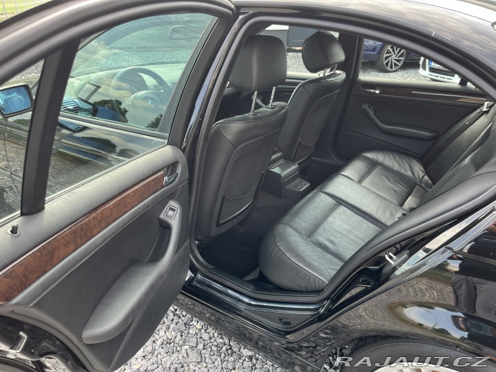 BMW 3 e46 330i CZ 2001