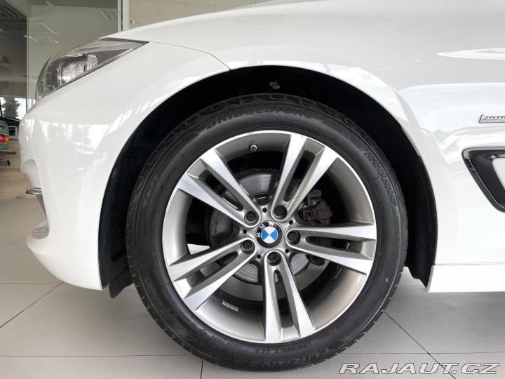 BMW 3 320i GT*Luxury*KeyLess*Na 2016