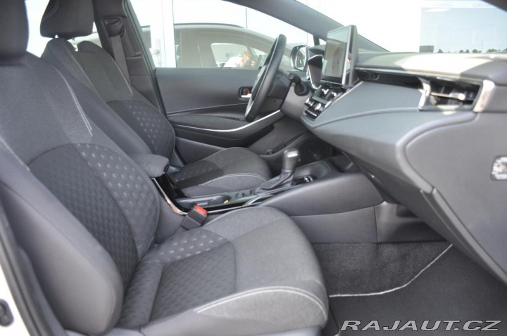 Toyota Corolla 1.8HYBRID e-CVT COMFORT Z 2024