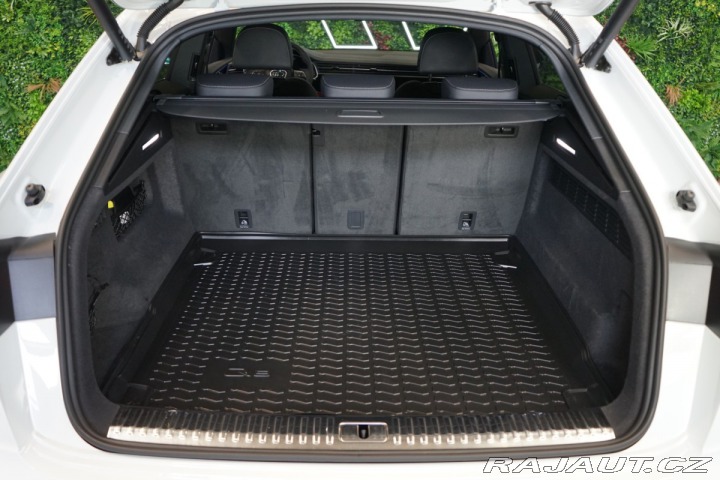 Audi SQ8 B&O*NEZ.TOP*CZ*VZDUCH 2024