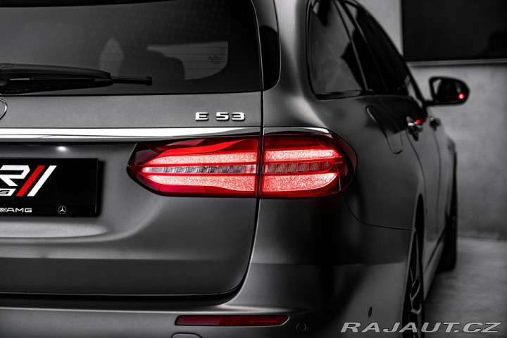 Mercedes-Benz E Burmester, AMG výfuk 2019
