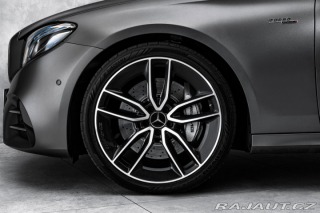 Mercedes-Benz E Burmester, AMG výfuk 2019