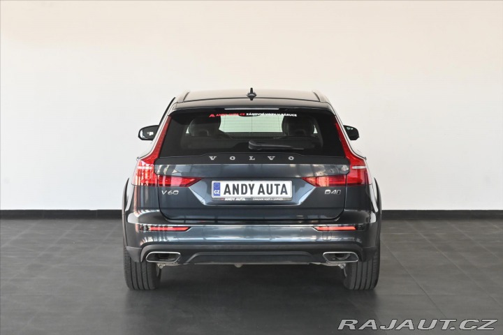Volvo V60 2,0 D4 AWD 140kW AT CROSS 2019