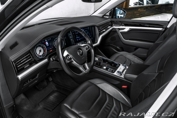 Volkswagen Touareg Vzduch, tažné, kůže, 20 2019