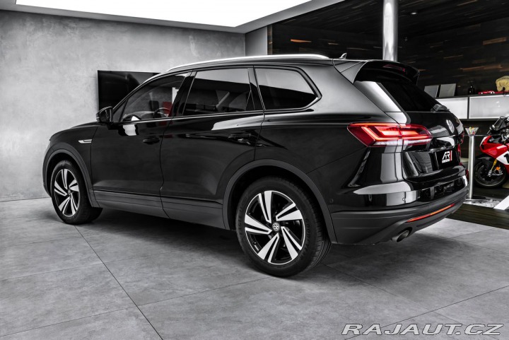 Volkswagen Touareg Vzduch, tažné, kůže, 20 2019