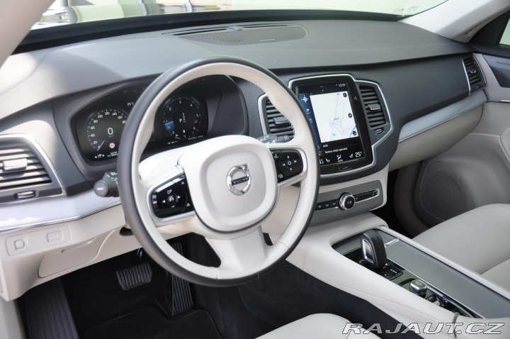 Volvo XC90 B5 AWD MOMENTUM PRO ČR 7. 2019