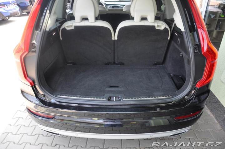 Volvo XC90 B5 AWD MOMENTUM PRO ČR 7. 2019