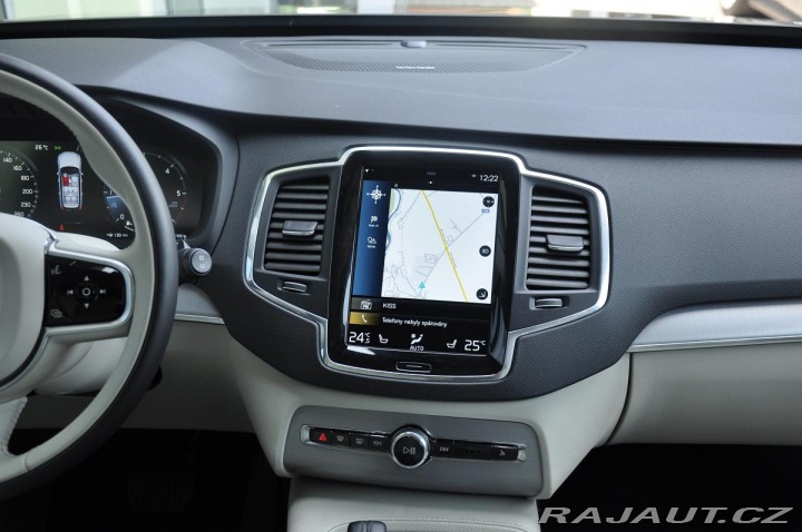 Volvo XC90 B5 AWD MOMENTUM PRO ČR 7. 2019