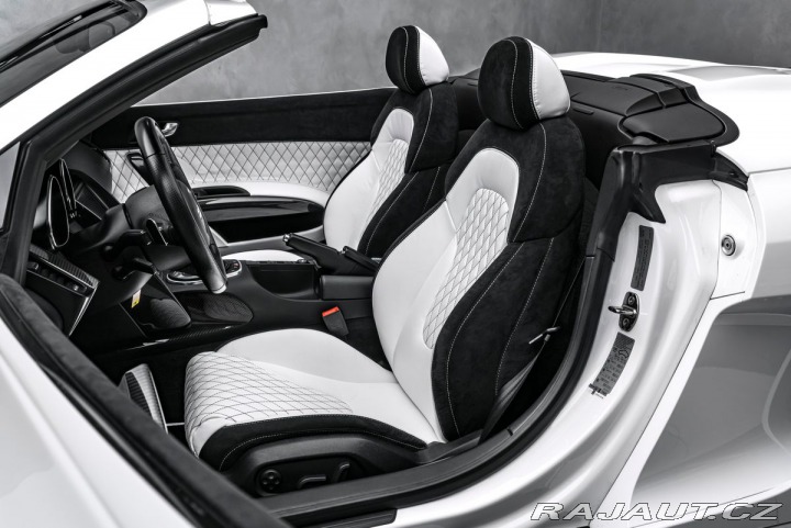 Audi R8 Akrapovič 2011