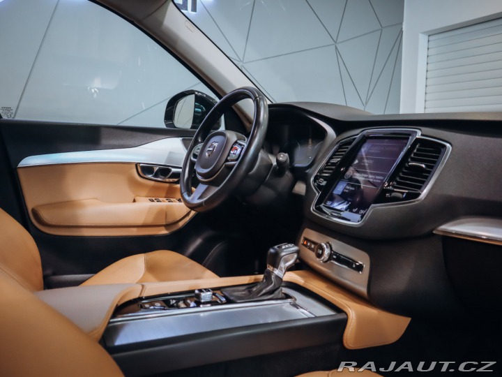Volvo XC90 D5 AWD Momentum 2017