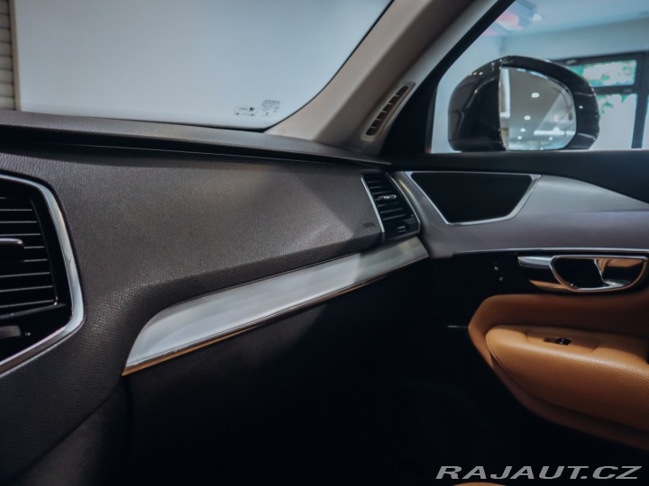 Volvo XC90 D5 AWD Momentum 2017