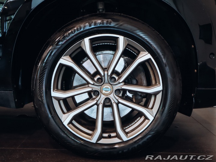 Volvo XC90 D5 AWD Momentum 2017