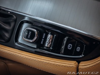 Volvo XC90 D5 AWD Momentum 2017