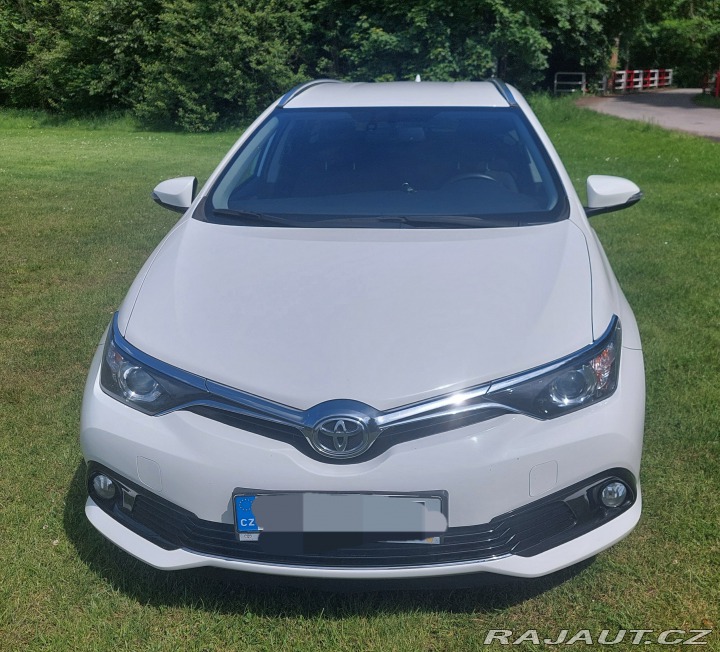 Toyota Auris ,6 Valvematic Active Tren 2015