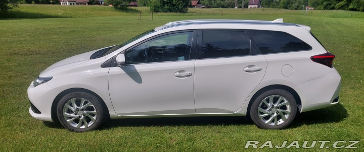 Toyota Auris ,6 Valvematic Active Tren 2015